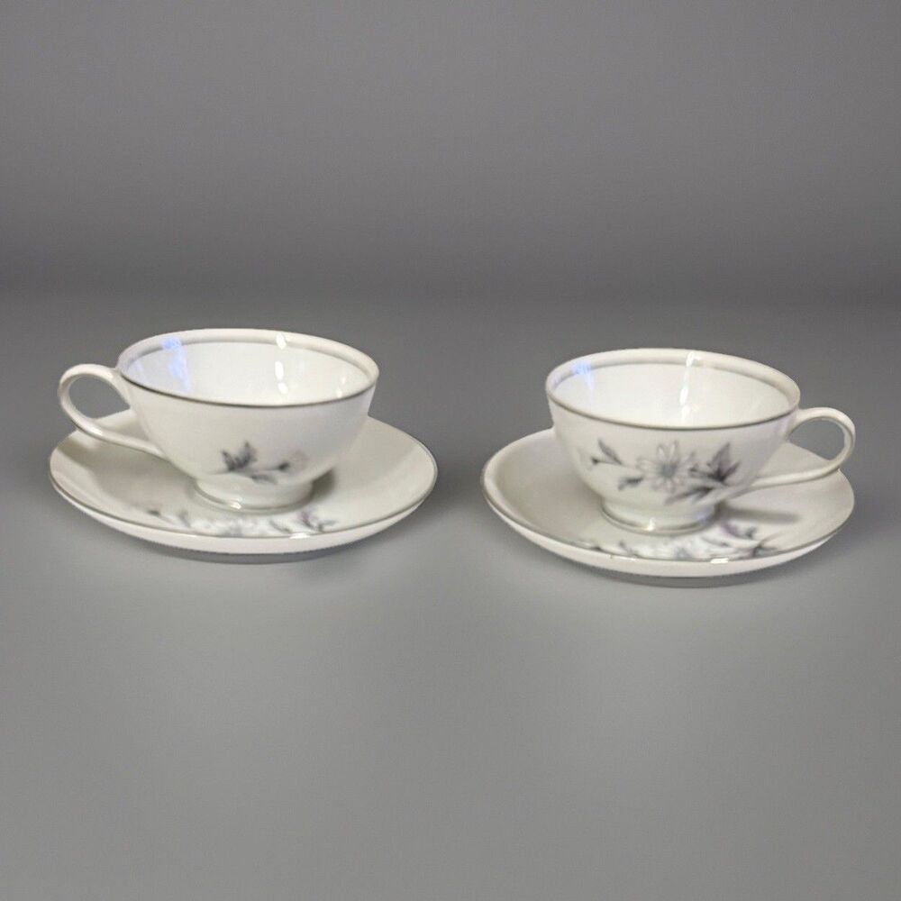 Vintage Crown Royal Jewel Fine China Forever Daisy Cup & Saucer Set- 2 Sets